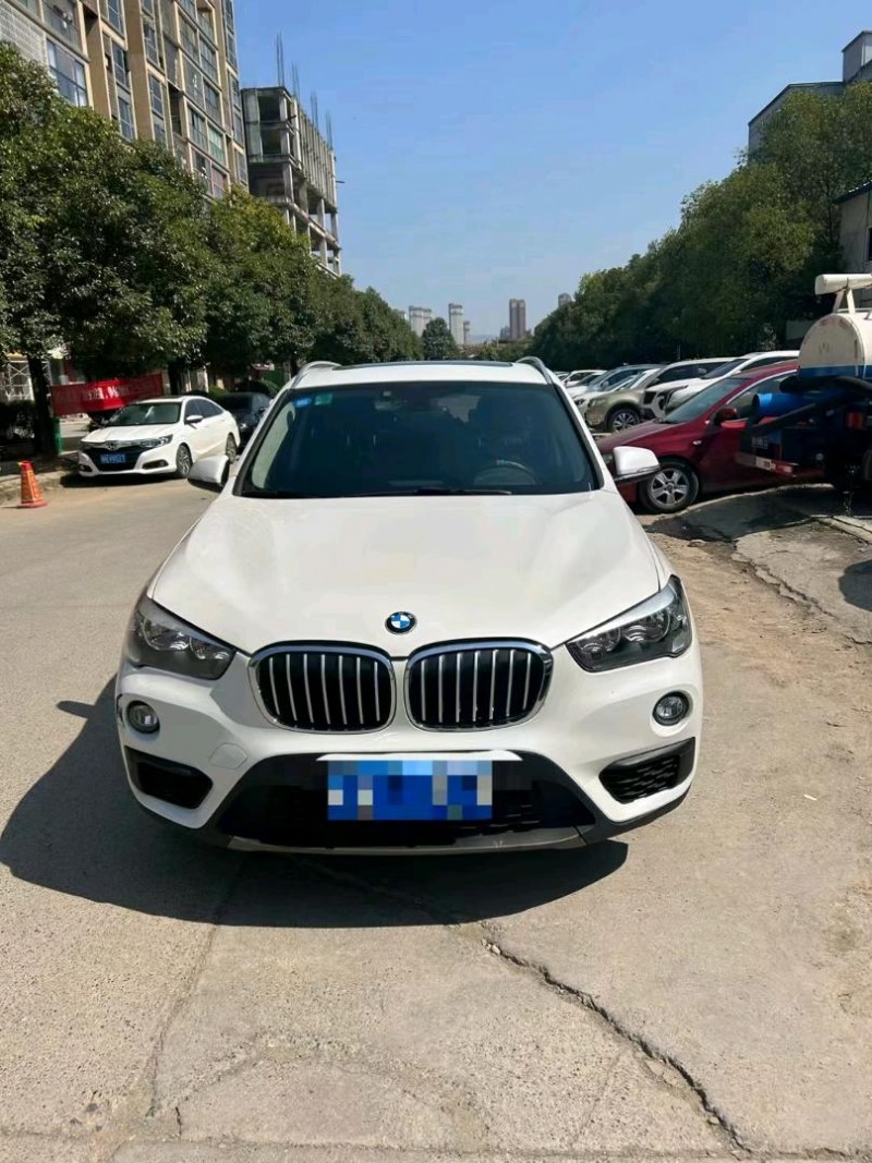 黔西南17年寶馬X12