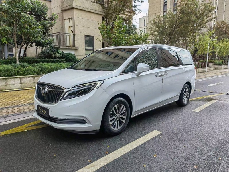 苏州17年别克GL83