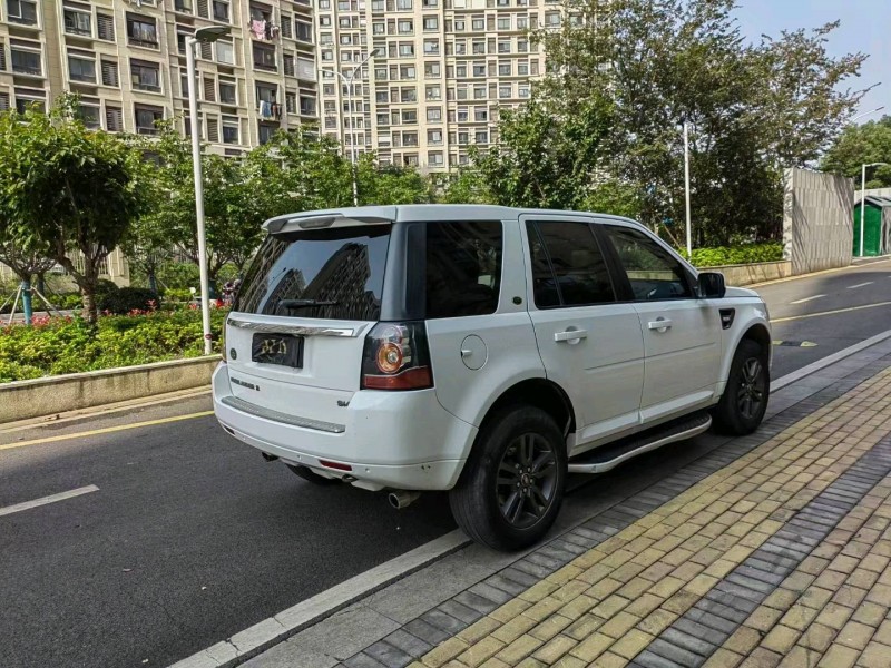 苏州14年路虎发现神行8