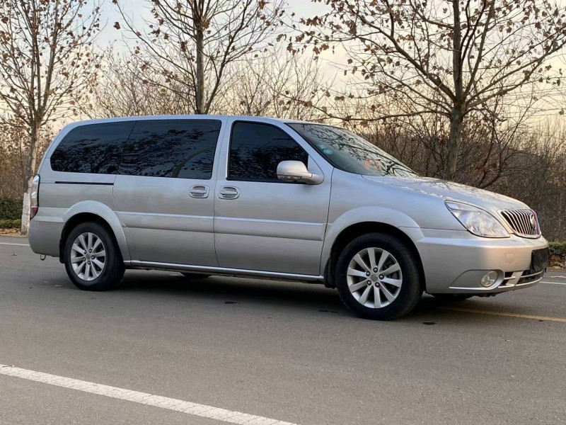 徐州13年别克GL83