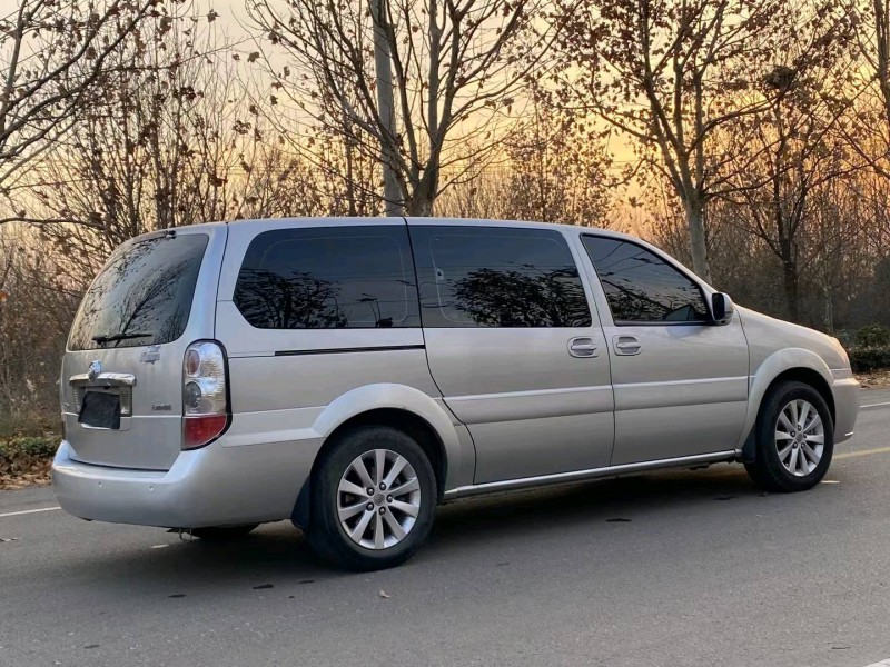 徐州13年别克GL88