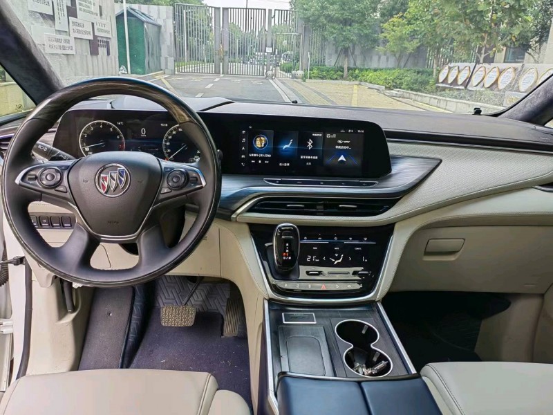 苏州21年别克GL84