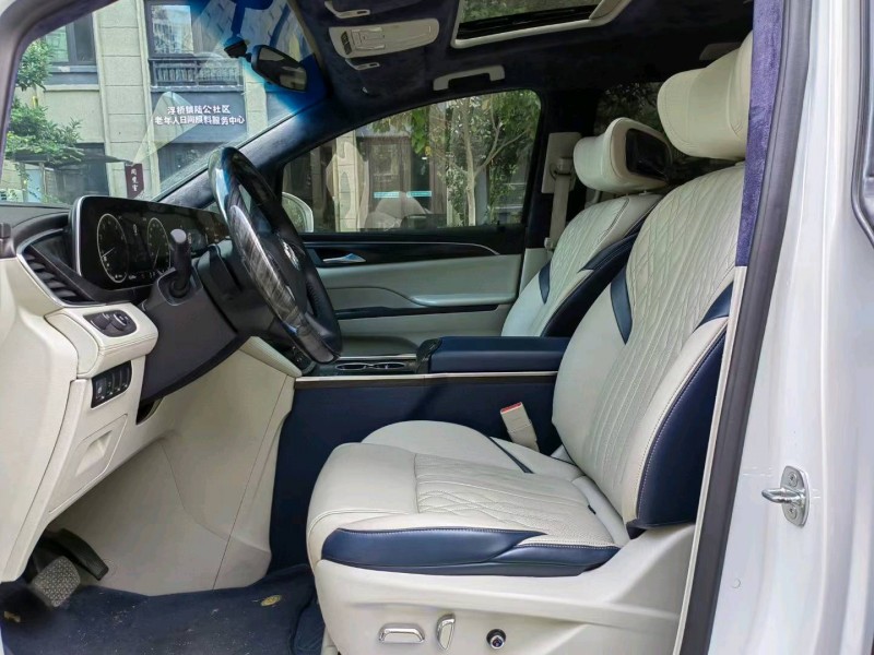 苏州21年别克GL86