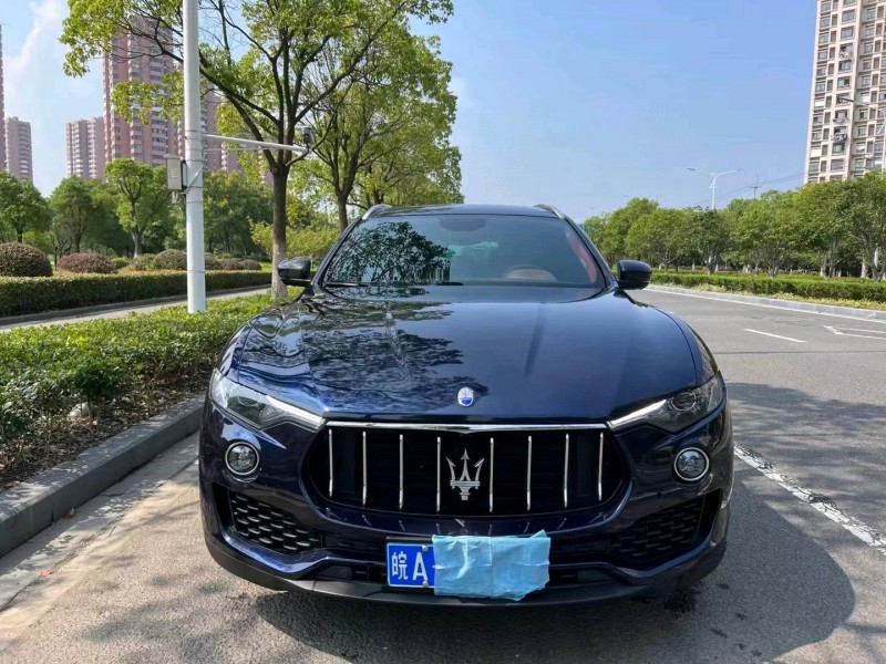 苏州20年玛莎拉蒂Levante1