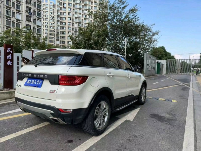 苏州17年陆风X78