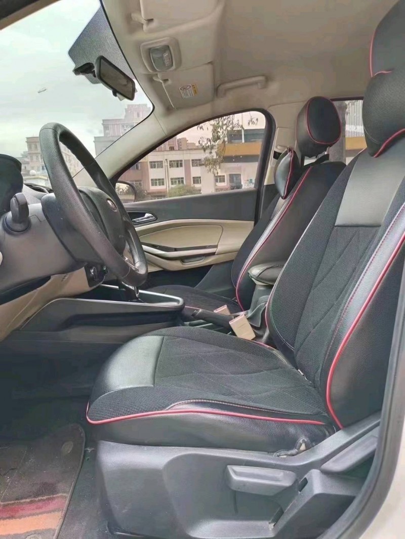 珠海17年福特福克斯9