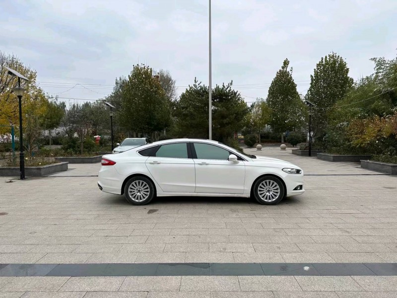 济南16年福特蒙迪欧7