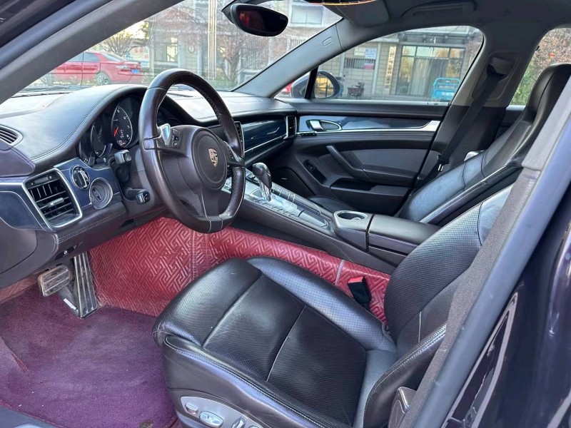 济南12年保时捷帕拉梅拉4