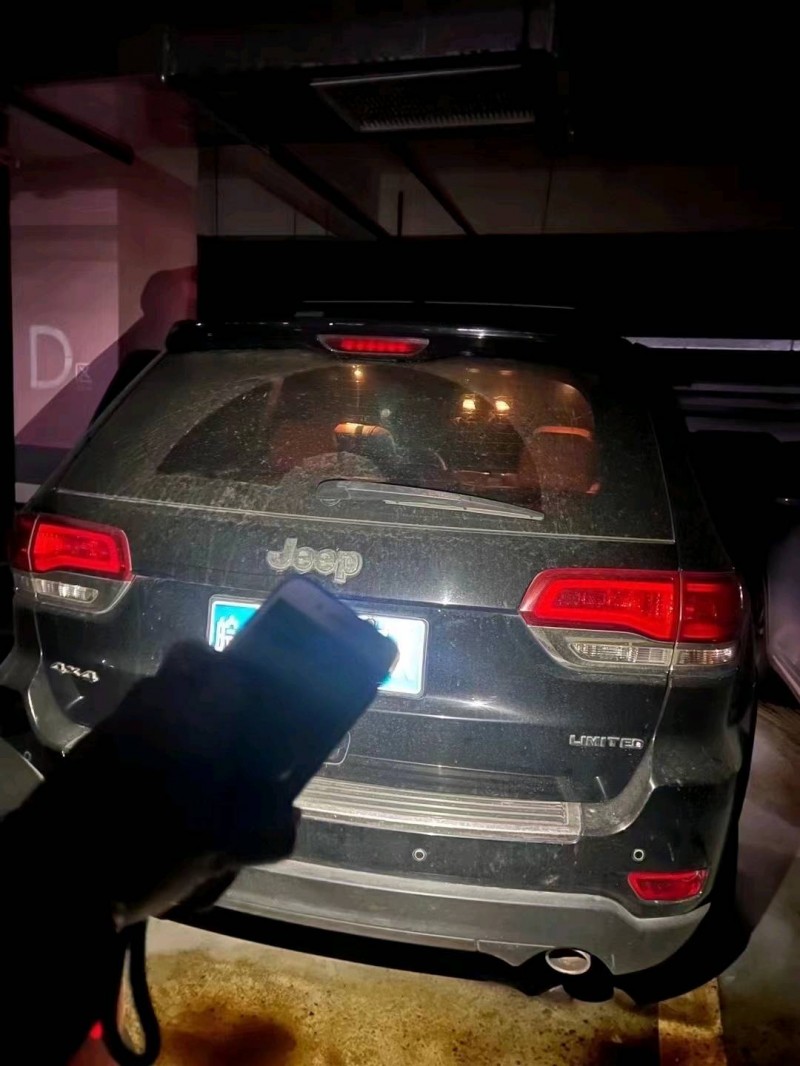 衡阳18年Jeep大切诺基2