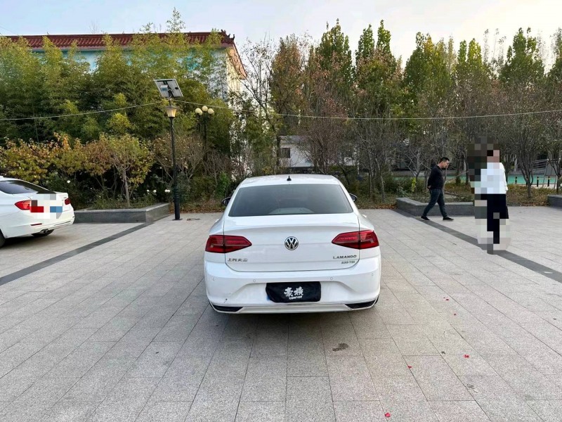 济南19年大众凌渡9