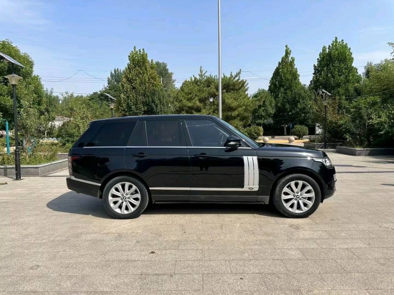 济南15年路虎揽胜行政7