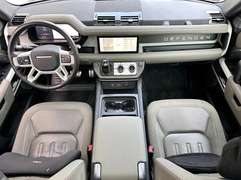 济宁20年路虎卫士4