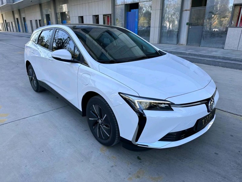 济宁23年别克微蓝3