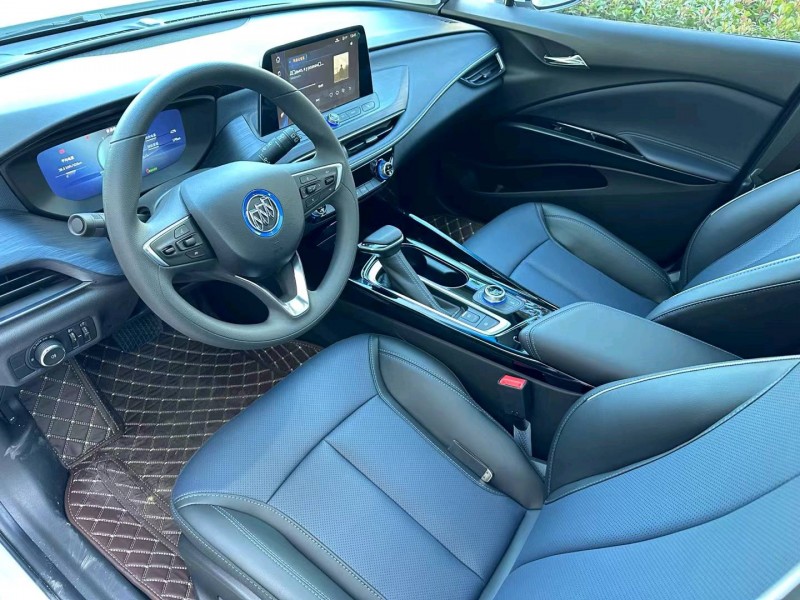 济宁23年别克微蓝4