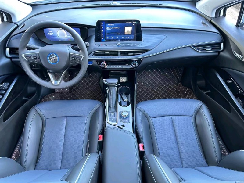 济宁23年别克微蓝6