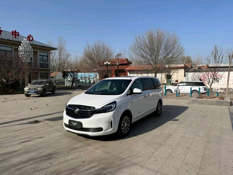 济南20年别克GL82