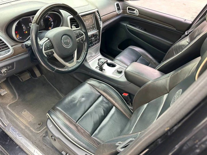 济宁16年Jeep大切诺基4