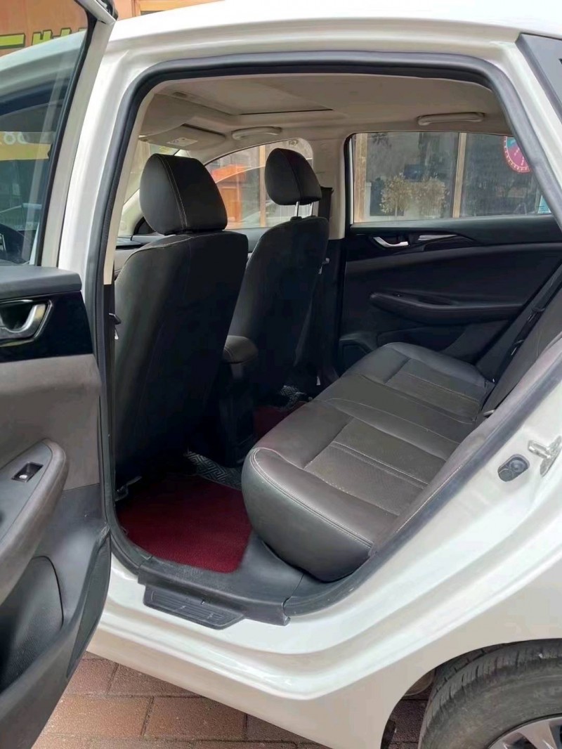 湖州22年长安汽车逸动2