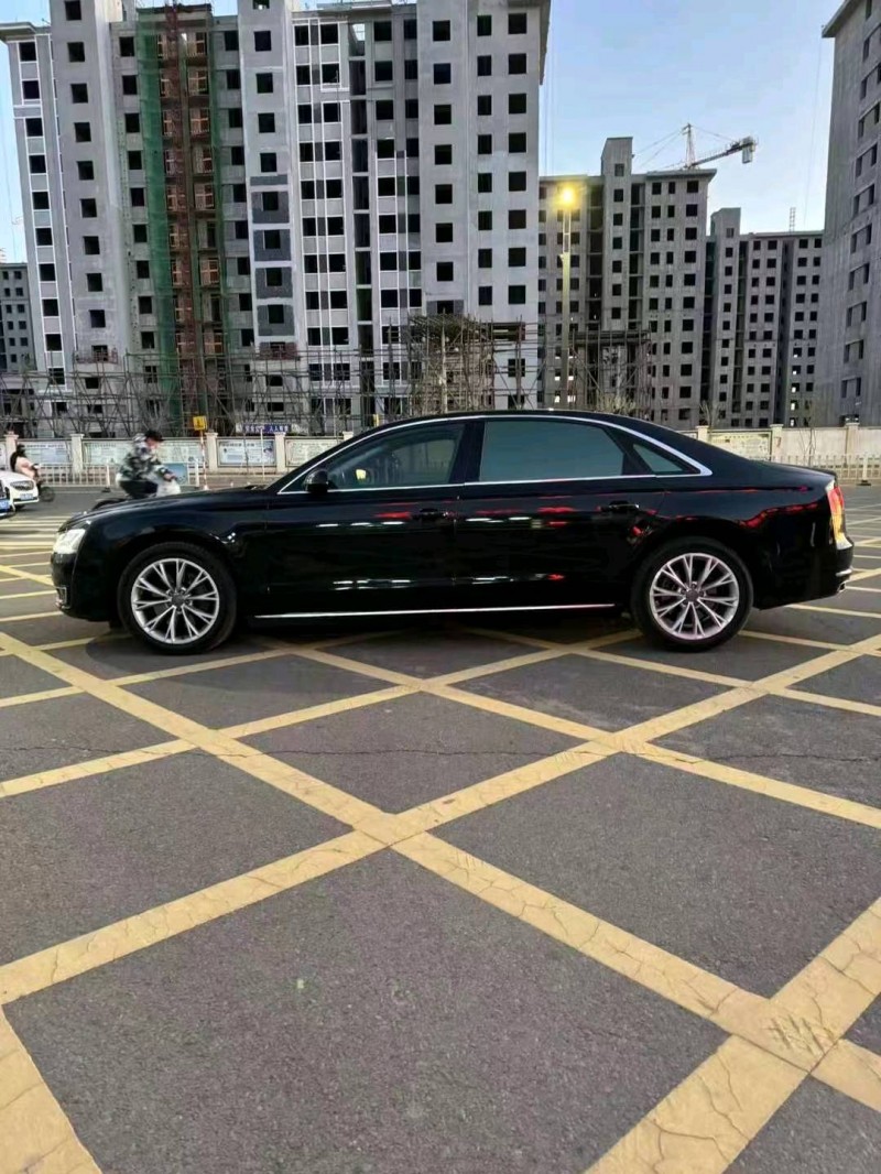 邯郸14年奥迪A8L3