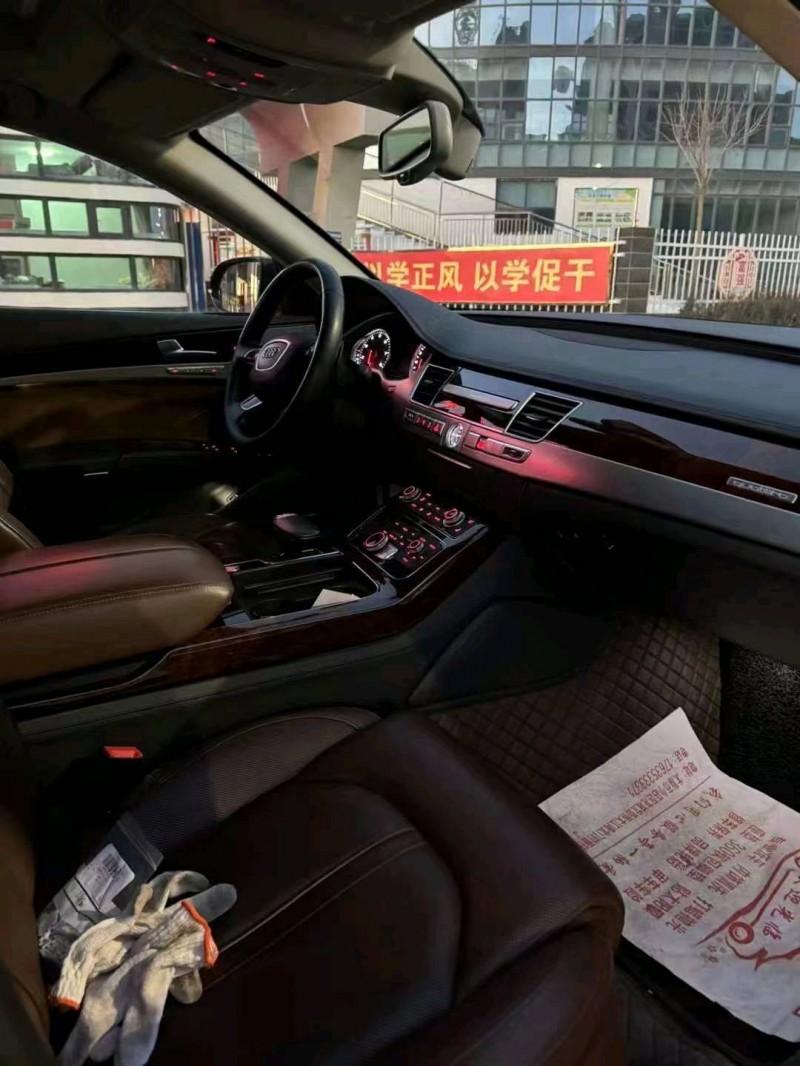 邯郸14年奥迪A8L4