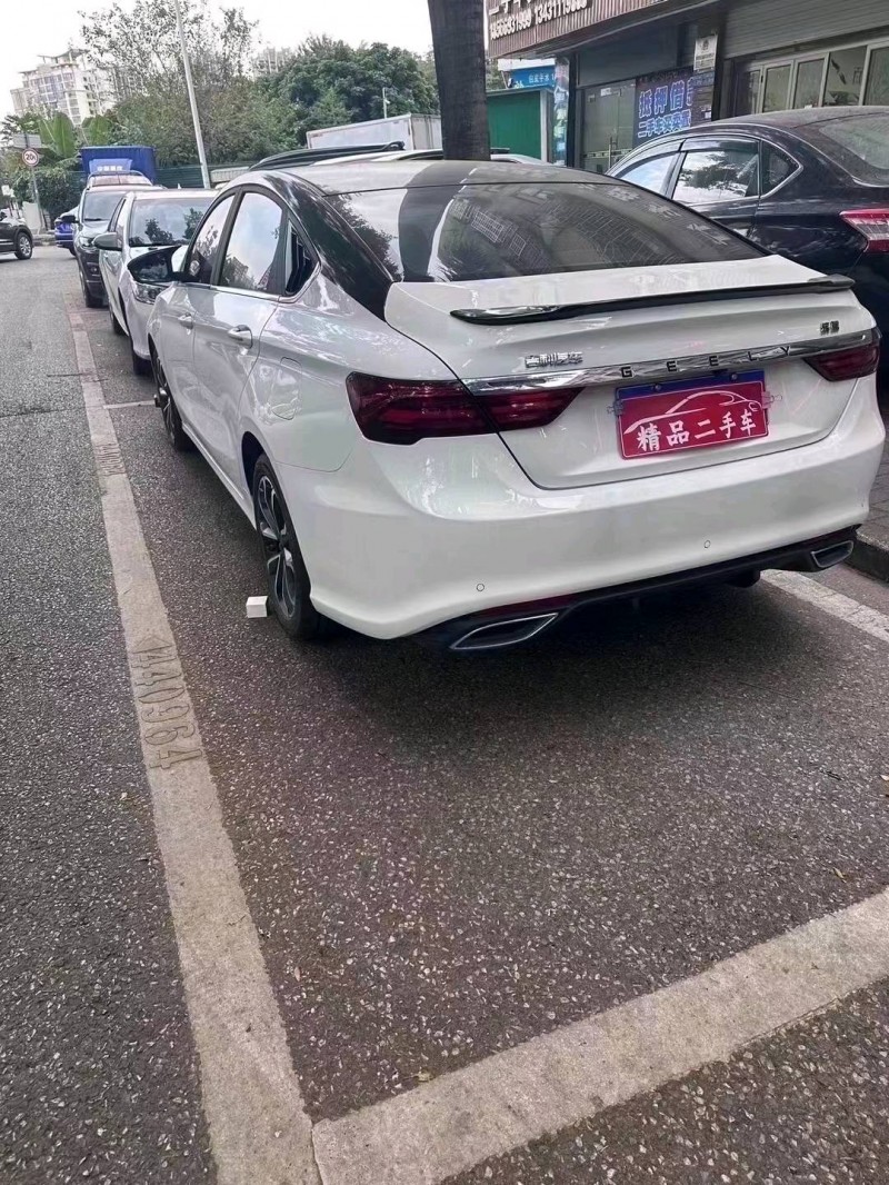珠海22年吉利缤瑞4