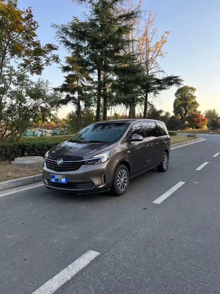 常州21年别克GL82