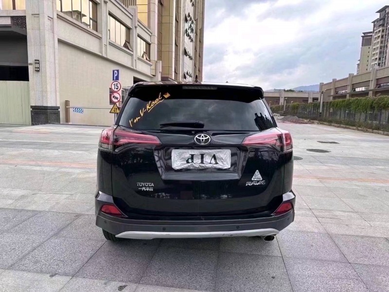 汕头18年丰田RAV4荣放3