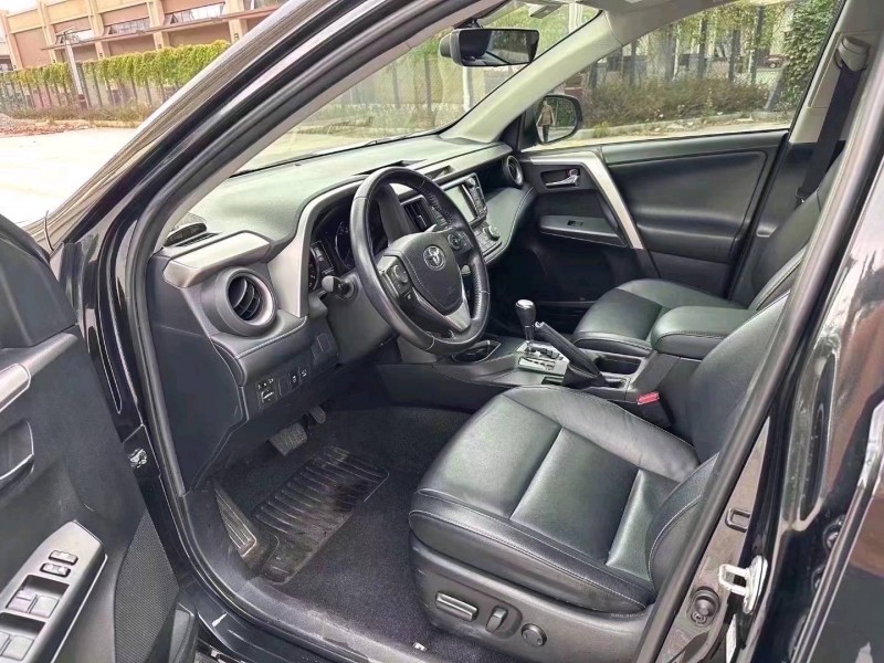 汕头18年丰田RAV4荣放5