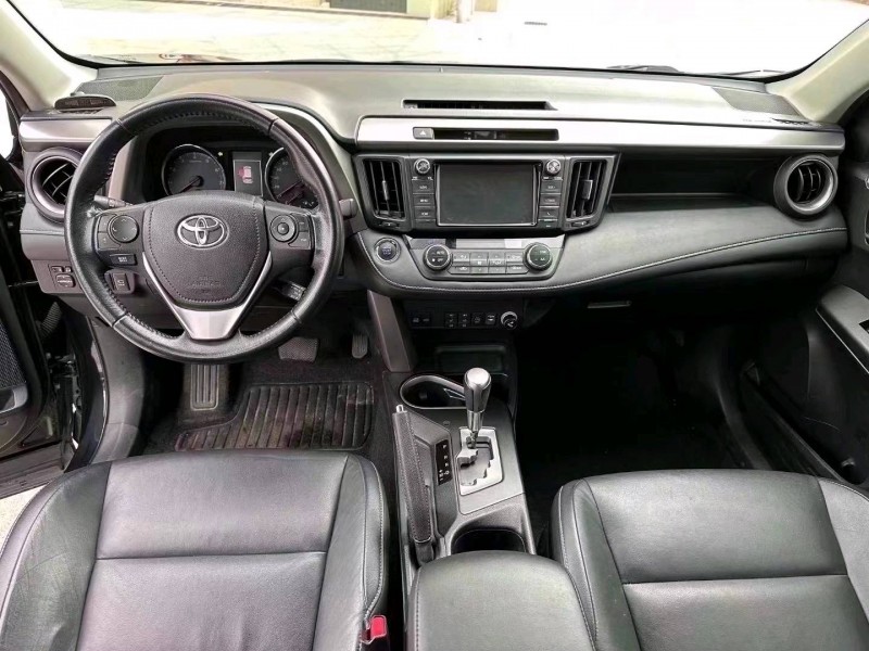 汕头18年丰田RAV4荣放7
