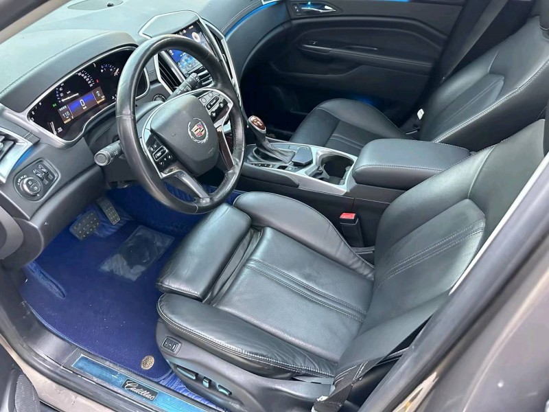 济宁16年凯迪拉克SRX6