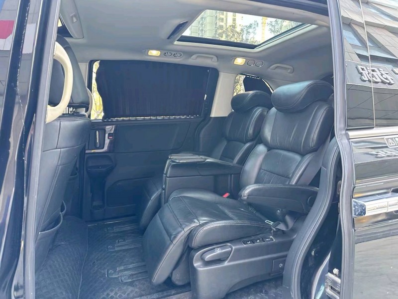 济宁18年本田艾力绅5