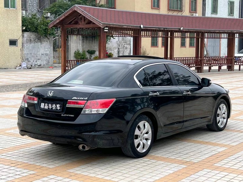 汕头11年本田雅阁8