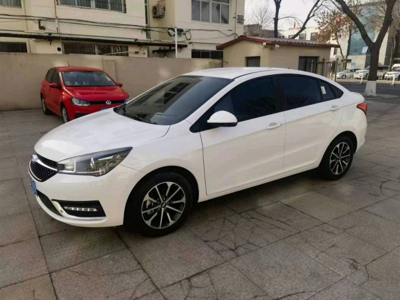 保定23年奇瑞艾瑞泽52