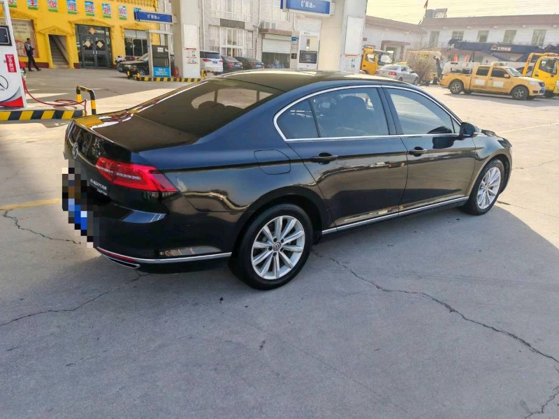 保定19年大众迈腾4