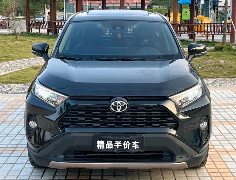 汕头22年丰田RAV4荣放1