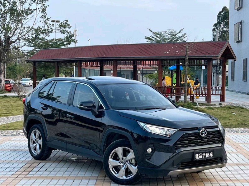 汕头22年丰田RAV4荣放2