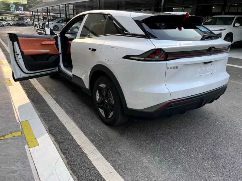 东莞23年长安汽车深蓝3