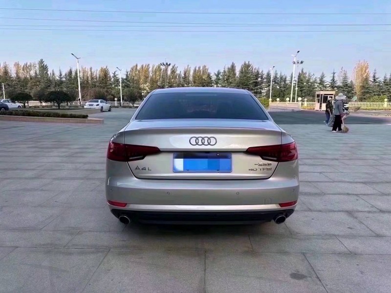 东营17年奥迪A4L9
