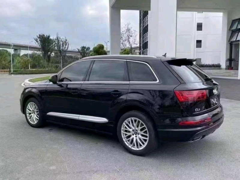 嘉兴17年奥迪Q75