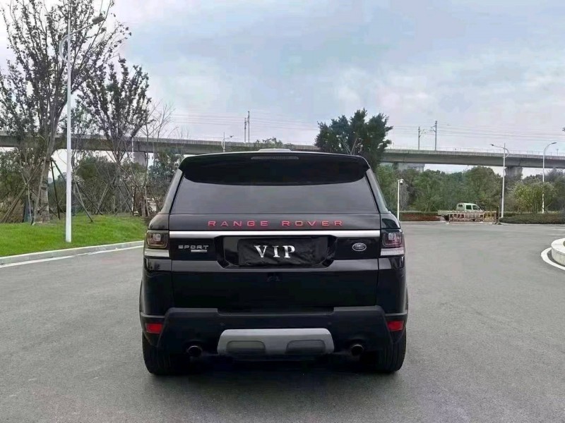 嘉兴15年路虎揽胜7