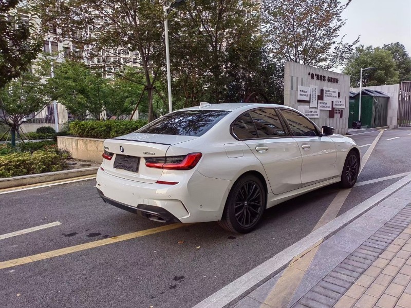 苏州20年宝马3系7