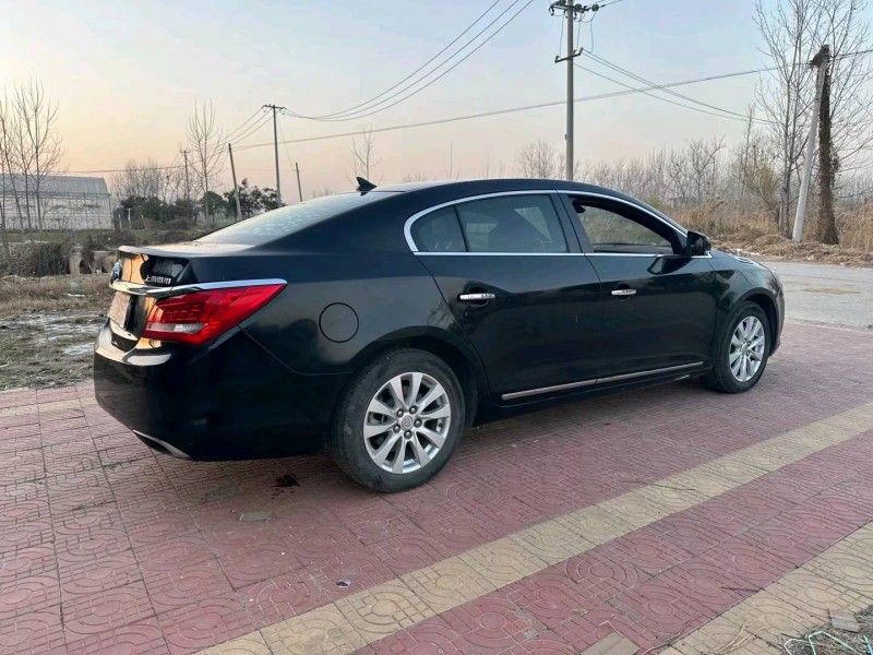 徐州15年别克君越8