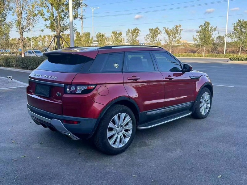 东营15年路虎极光9