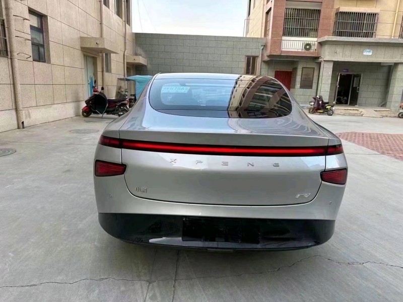 邯鄲23年小鵬汽車p76