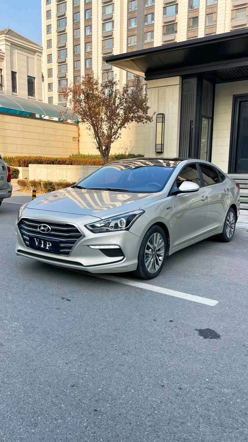 廊坊17年现代名图2