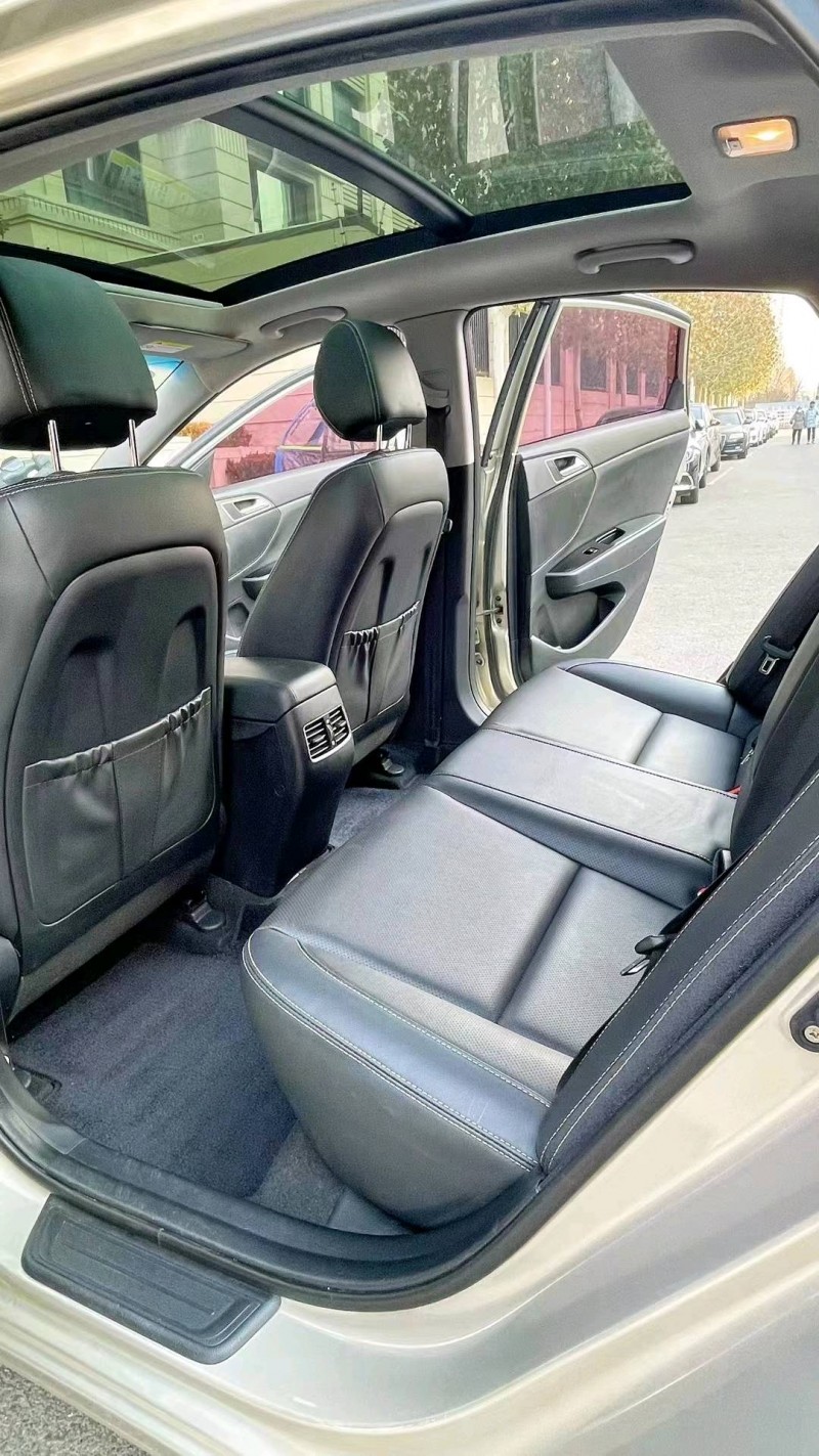 廊坊17年现代名图6