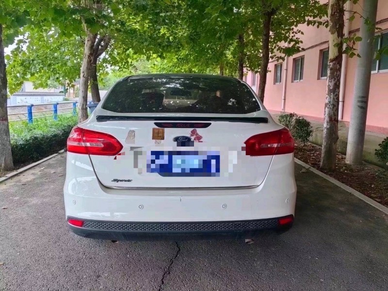 青岛16年福特福克斯9