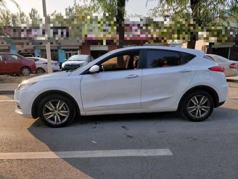 聊城16年长安汽车逸动3