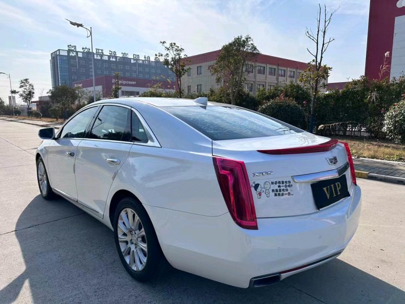 盐城17年凯迪拉克XTS8