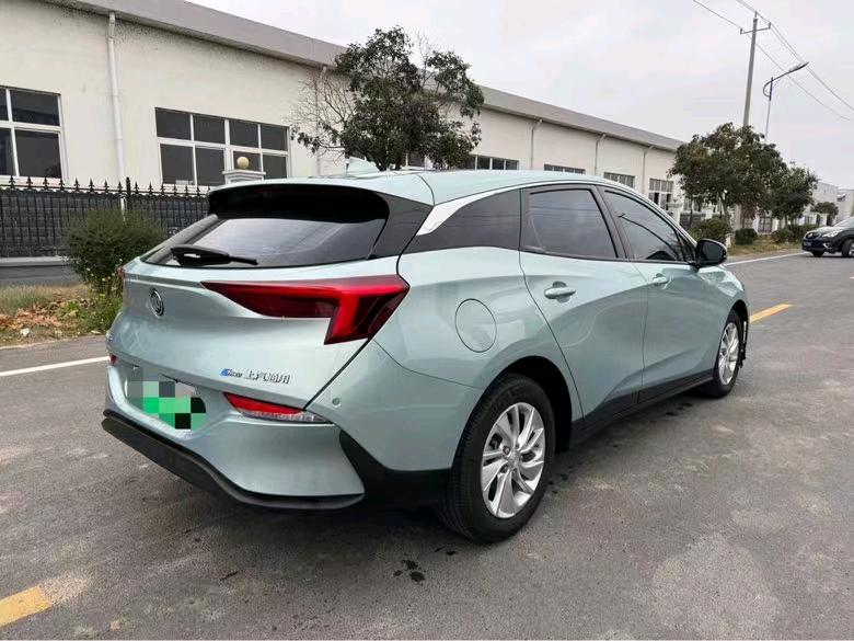 盐城23年别克微蓝5